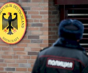    Rusiya 40 alman diplomatı ölkədən çıxarır   