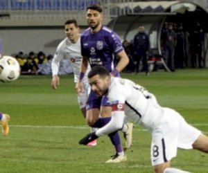    “Neftçi”nin kapitanı “Qarabağ”la matçda oynamayacaq   