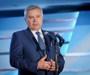    Azərbaycanlı milyarder sanksiya siyahısına salındı   