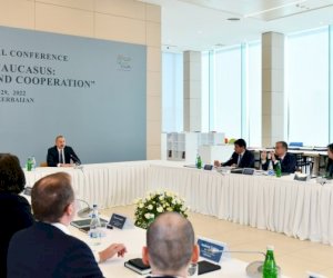    İlham Əliyev: “Biz sülh və əmin-amanlıq şəraitində yaşamaq istəyirik“   