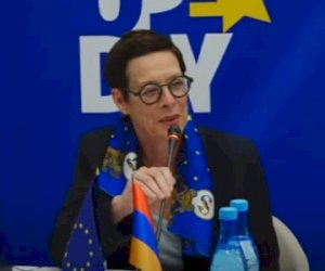    “Biz yalnız Bakı və İrəvan arasında vasitəçiyik“ - Səfir   