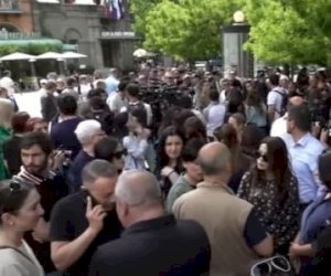    Əsgər valideynləri İrəvanda aksiya keçirdi   