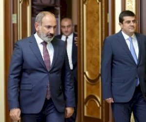    Paşinyan Moskvaya getməzdən əvvəl Arutyunyanla nə haqda danışıb?   