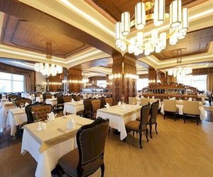    “İftarda restorana gedib evin bərəkətini qaçırmaq olmaz“   - İlahiyyatçı