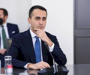    Di Mayo: “İrəvanla Bakı arasında birbaşa təmasları dəstəkləyirik“   