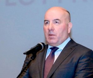    Elman Rüstəmov Mərkəzi Bankın İdarə Heyətinin üzvlüyündən azad edildi   