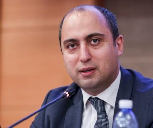   Nazir vəzifəli şəxsi işdən çıxardı   