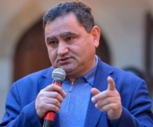    Deputatdan Mirşahinə cavab: “Əlində televiziya var...”   