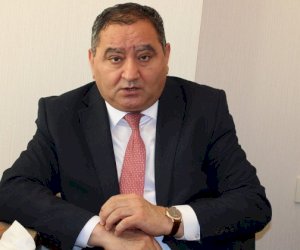    Şagird müəllimi niyə döydü? – “Qarışıqlıq salmaq istəyən qüvvələr var”   