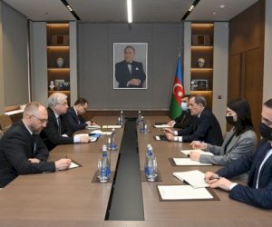    Ceyhun Bayramov İqor Xovayevi qəbul etdi   