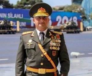    General Hikmət Həsənov Hərbi Akademiyada üzə çıxdı - FOTO   