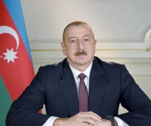    Ağıllı, qətiyyətli lider amili tarixin gedişatını dəyişmək iqtidarındadır   