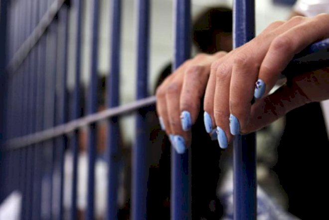    Bakıda qadın xarici vətəndaşların evini qarət etdi   