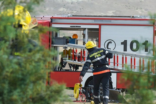    Bakıda 1 ton kartofla dolu yük maşını yanıb   