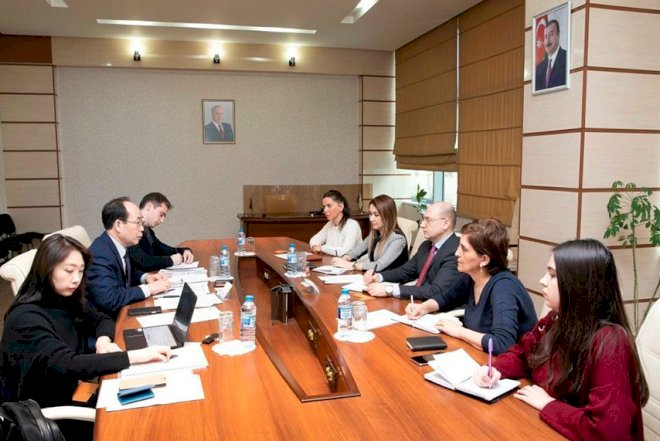    Koreyalılar Əmək nazirliyində görüş keçirib   