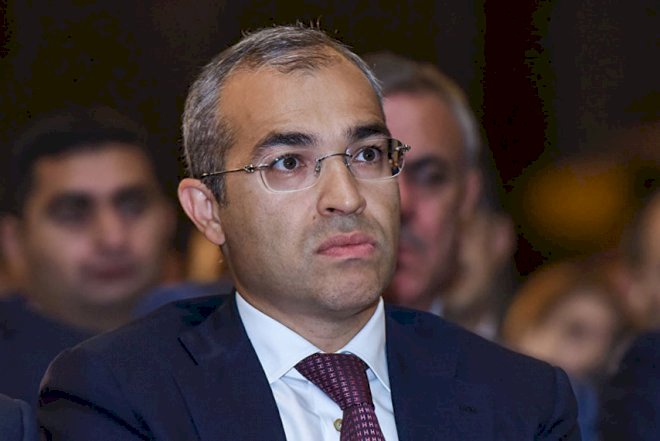    Nazir konfransı təcili tərk etdi   