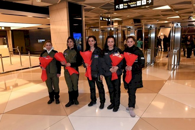    Dünya kuboku turnirində yer tut­muş komanda Azərbaycana döndü   