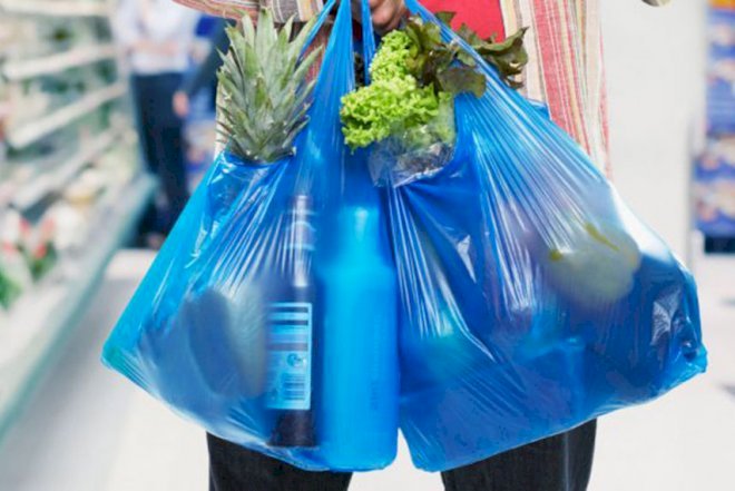    Marketlərdə polietilen torbalar ödənişli ola bilər   