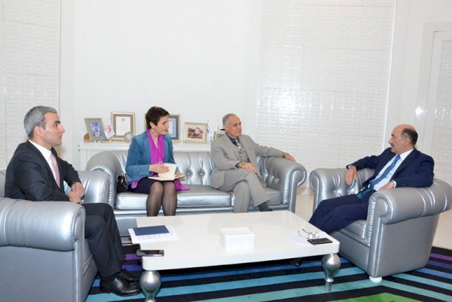    Əbülfəs Qarayev Qulam İsakzai ilə görüşüb   