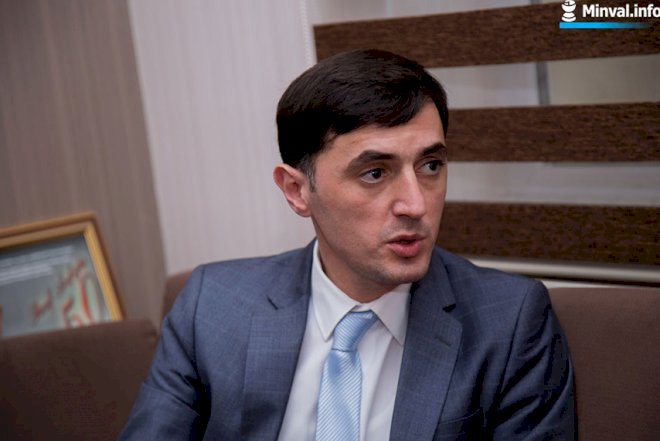    İqtidar Rəsulzadənin heykəlini niyə ziyarət etmir?   