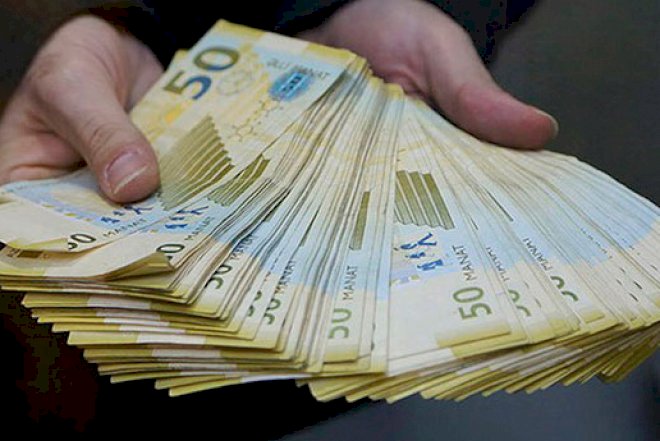    Mağazadan 3000 manat oğurlandı   