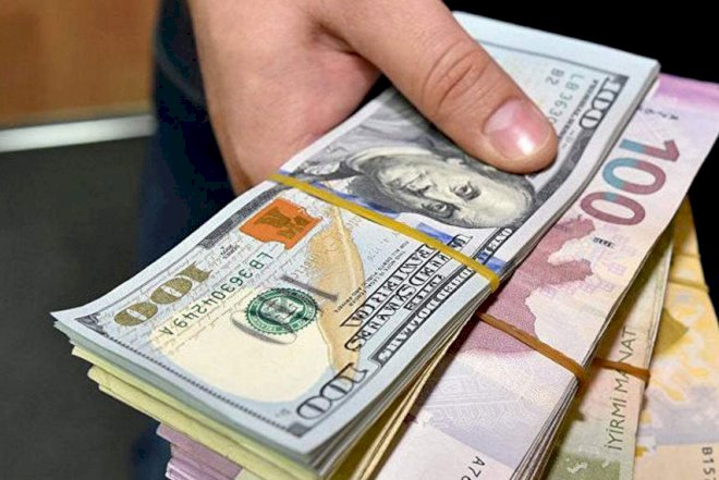    Dollar yeni həftəyə bu qiymətlə başladı   