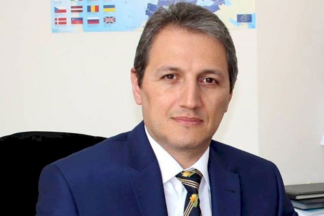    “Baş nazirin qərarı Konstitusiyaya ziddir“- Hüquqşünas   