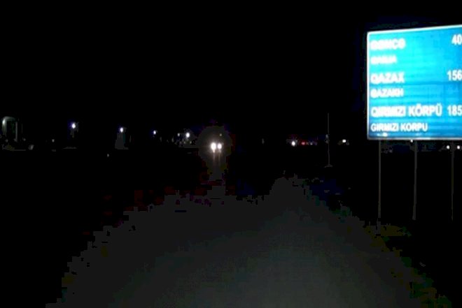    Uşaqların da olduğu maşın aşdı – Yaralılar var   