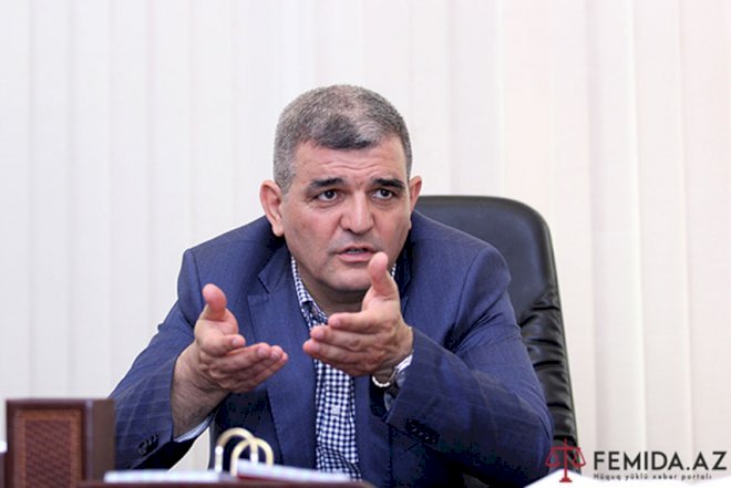    “Bu üzüqara qaloş elə-belə yerdən çıxmayıb e...”   