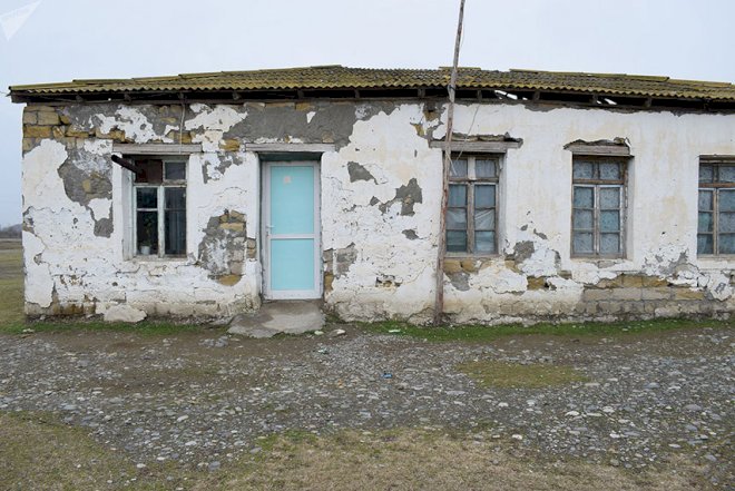   Bu məktəblə bağlı prezidentə müraciət edildi - FOTOLAR   