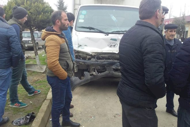   “Prado” “Hyundai”la toqquşşdu   