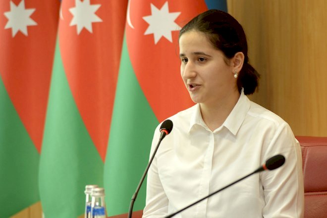    Paytaxt məktəblisi qızıl medal qazanıb   