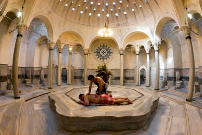    “Təzəbəy” hamamı yandı – Ölən var   
