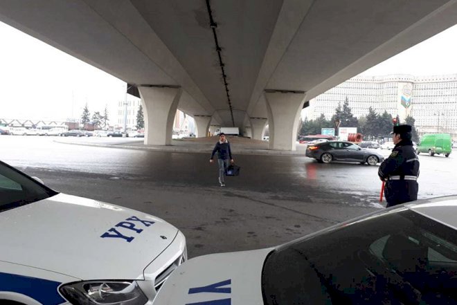    Polis Bakıda reyd keçirdi   