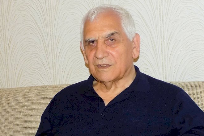    Xalq Şairi: “Qocalmaq mənasız şeydir”   