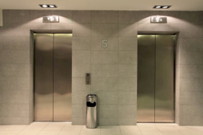    14 liftdən oğurluq edən saxlanılıb   