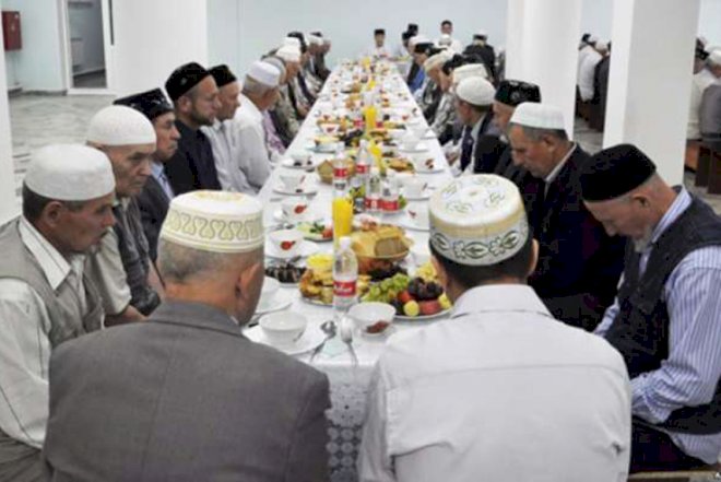    Mollalara nə qədər pul verilməlidir?   