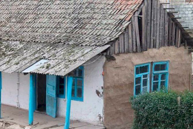    Nazirlik bu daxmaya təhsil ocağı deyir   