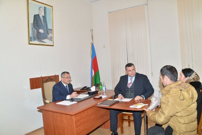    Rövşən Rzayev vətəndaşları qəbul etdi   
