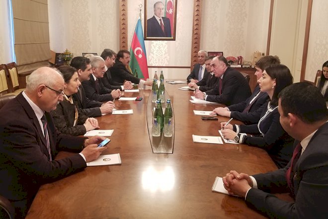    Məmmədyarov türk deputatlarla görüşdü   