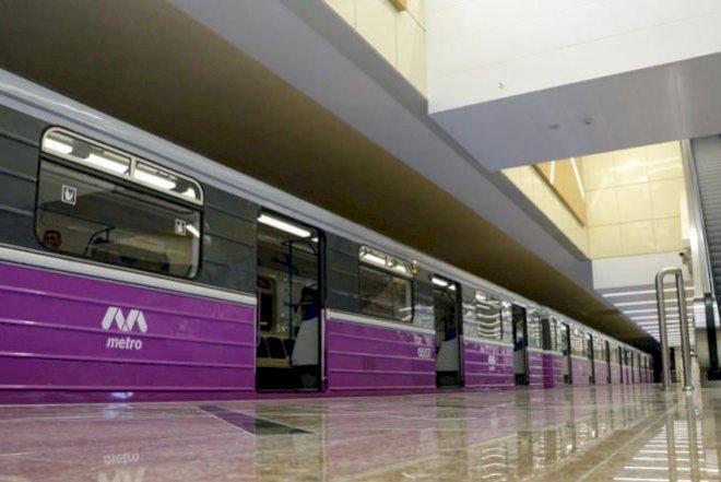    Metro yay qrafikinə keçdi: Qatar gecikəndə narahat olmayın!   