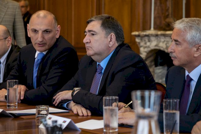    Fazil Məmmədov biznes fəaliyyətinə başladı   