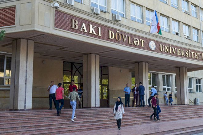    Professor vəfat etdi     