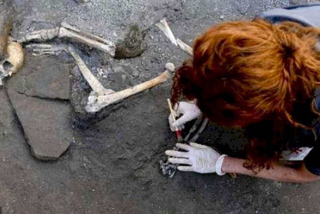   Bakıda süpürgəçi qadının skeleti tapıldı    