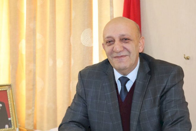    “Əgər orada bina tikilməsinə icazə verilmirdisə, o zaman bu bina necə tikilib?”   