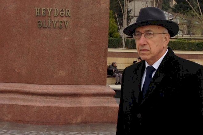    “O deputatla liftə belə minmirəm”- Arif Rəhimzadə   