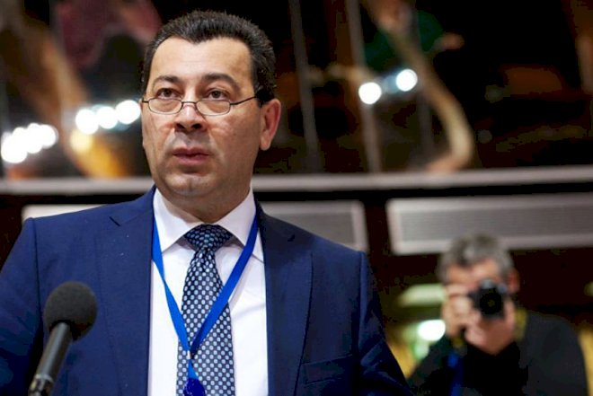    Səməd Seyidov Parisə gedir   
