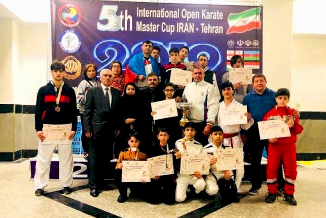    Məktəblilər beynəlxalq turnirdən 13 medalla qayıtdılar   