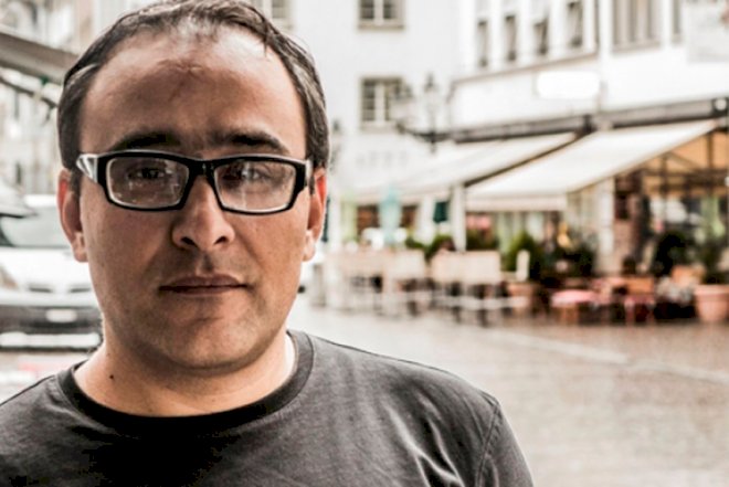    Üzr istəmək, bizdə “çmoluğun“ sinonimi kimi qəbul olunur    