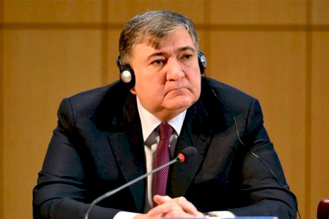    “Atabank” əməkdaşlarının 50 faizi ixtisar edildi - Dəyanət Quliyevi “girov” saxlayıblar   